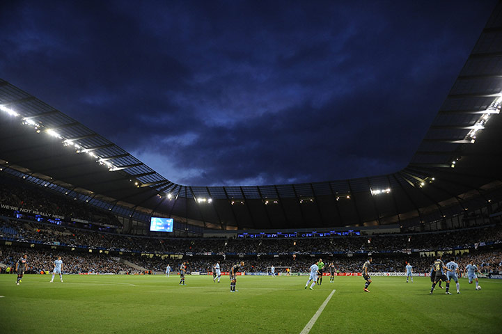 Manchester City v Napoli: 44,026 fans are in the Etihad Stadium to watch Manchester City v Napoli