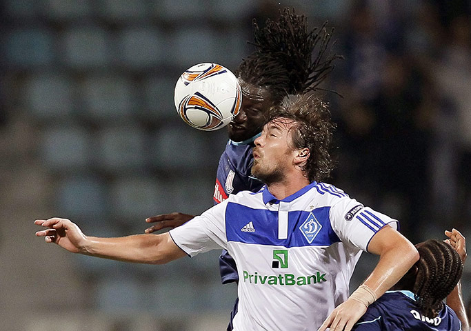 Europa League: Dynamo Kiev's Artem Milevskiy tussles with Kenwyne Jones