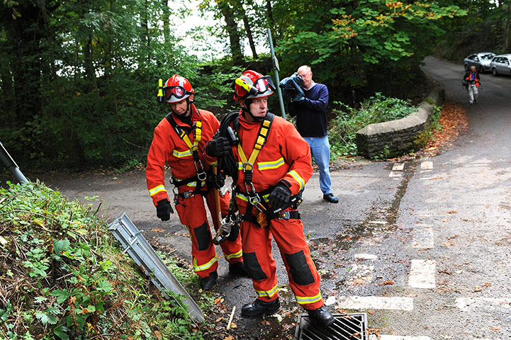 Wales miners: Firefighters join the rescue effort at Gleision mine