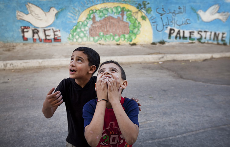 Levene West Bank: Boys play in Hebron Old City