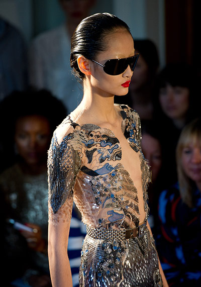 London Fashion: Julien Macdonald: Runway - LFW Spring/Summer 2012