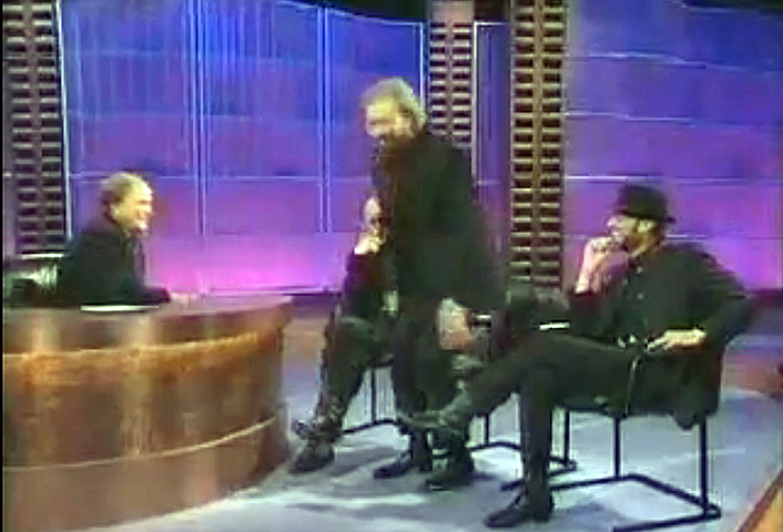 Public punchups : Public punchups 