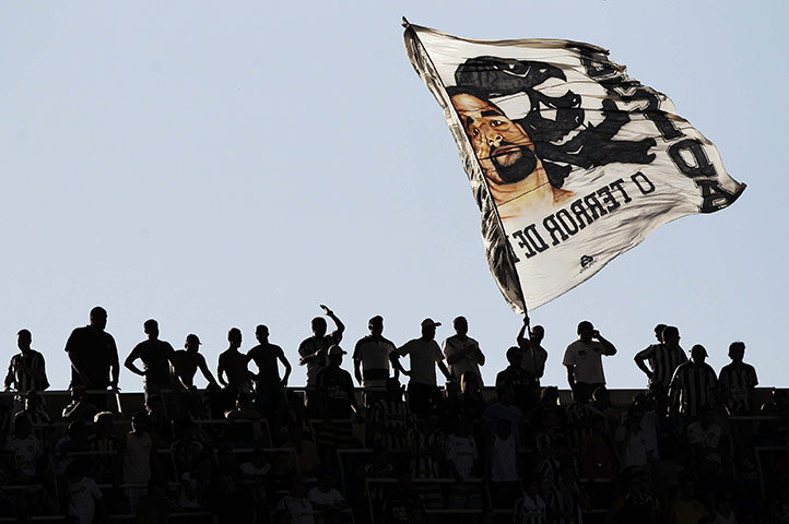 24 hours: Rio De Janeiro, Brazil: Fans of Botafogo during a Serie A 2011 match