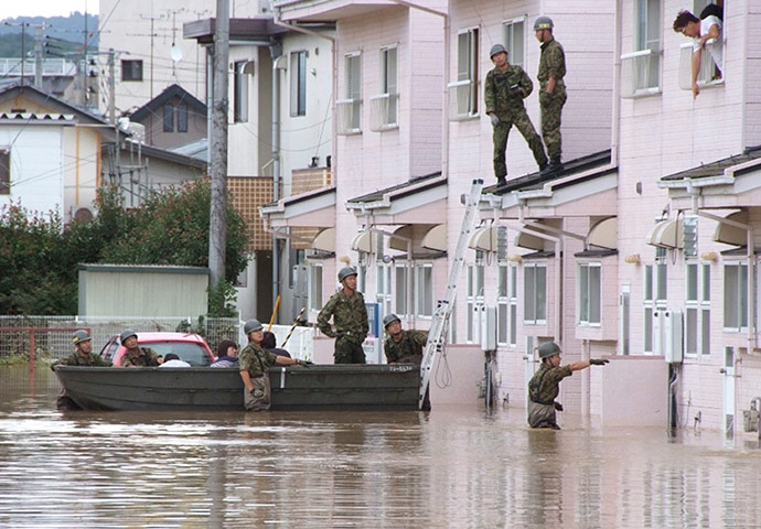 Typhoon Roke: Japan Ground Self-Defence Force soldiers rescue residents Koriyama