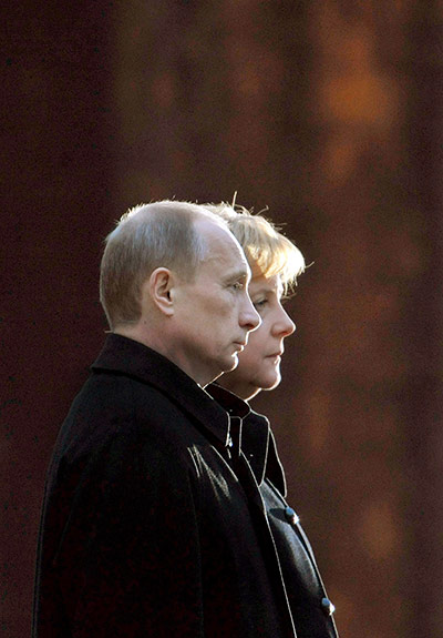 Putin: Russian Prime Minister Vladimir Putin visits Berlin