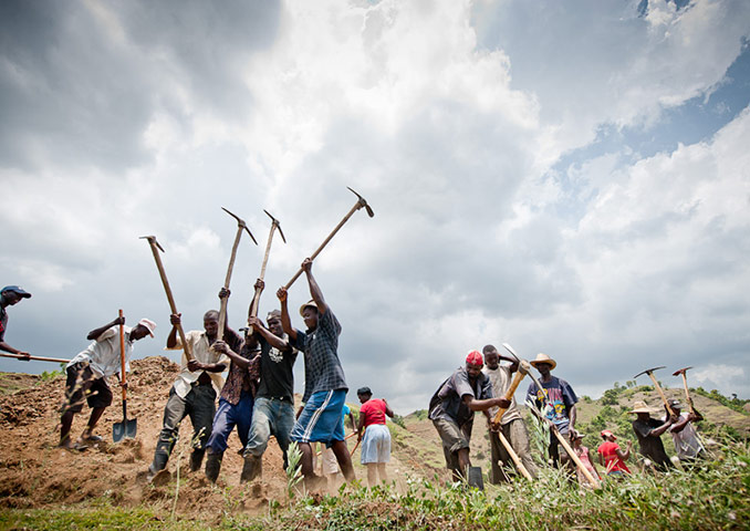 Haiti beyond the rubble: Exhibition by Richard Hanson in Sheffield for Tearfund