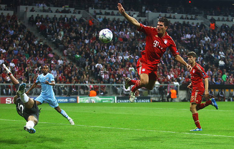 Champions League Tuesday: Mario Gomez tries to score but fails