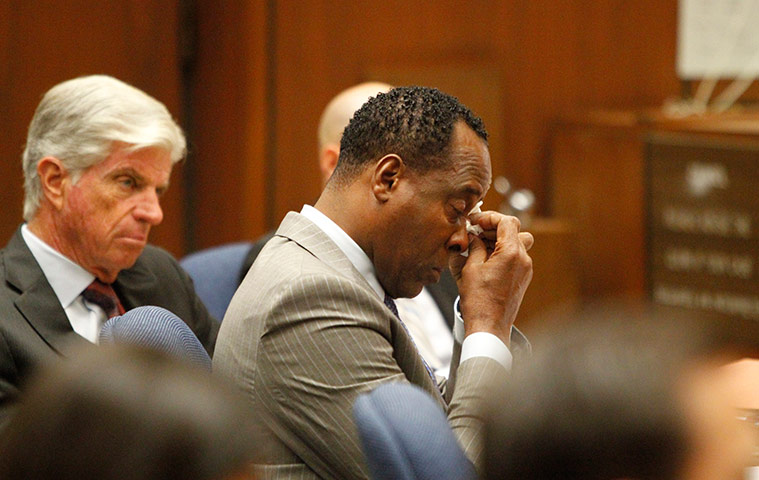 Michael Jackson trial: Dr. Conrad Murray wipes a tear during Michael Jackson trail