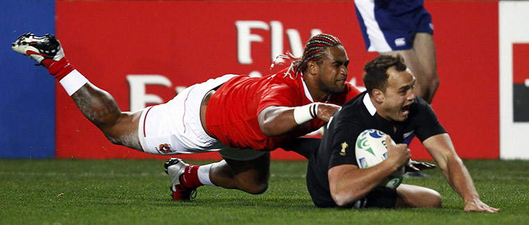 RWC game 1: New Zealand All Blacks' Israel Dagg scores a try 