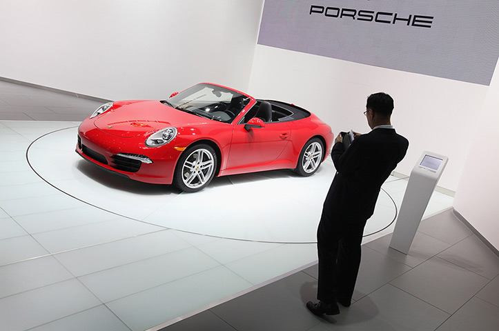 Detroit motor show: The new Porsche 911 Carrera Cabriolet is displayed 