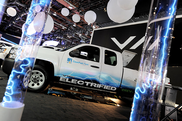 Detroit Motor Show: A Via electrified truck