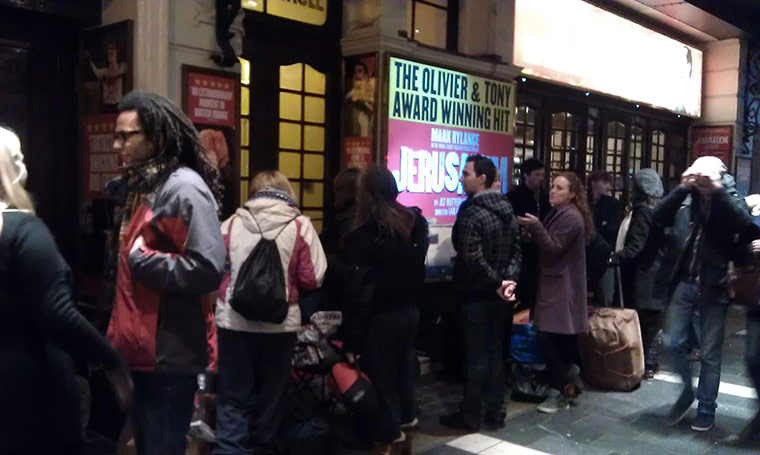 Seven Days on Stage: Jerusalem queue 