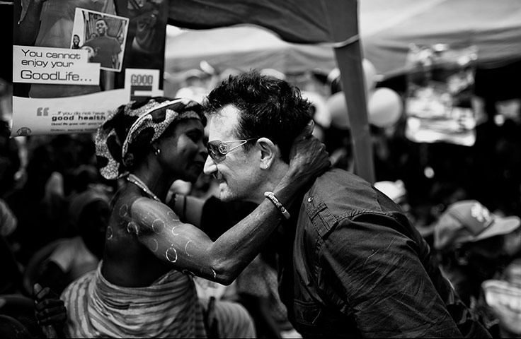 Bono visits Ghana: Bono meets a villager in Kpasenkpe 