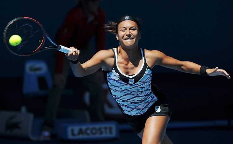 Autralian Open Roundup: Britain's Heather Watson makes a return to Victoria Azarenka of Belarus