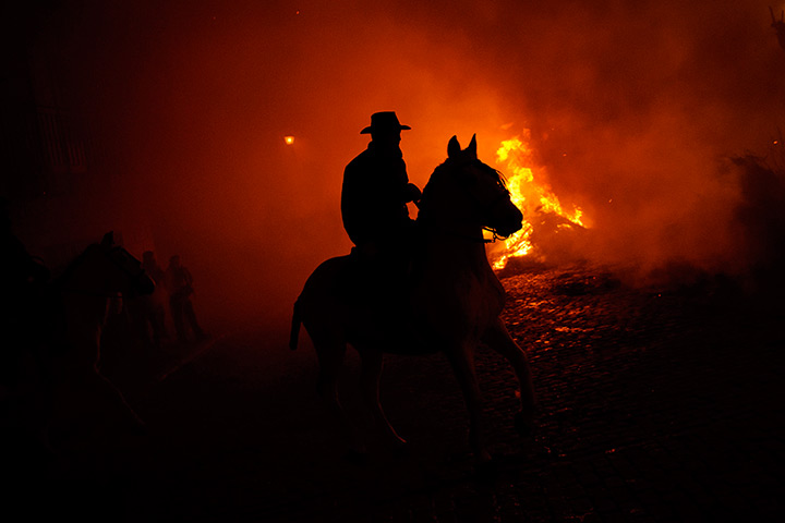 Luminarias, Spain: Luminarias, on the eve of Saint Anthony's Day