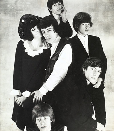 Norman Parkinson: How to Kill Five Stones with One Bird vintage print