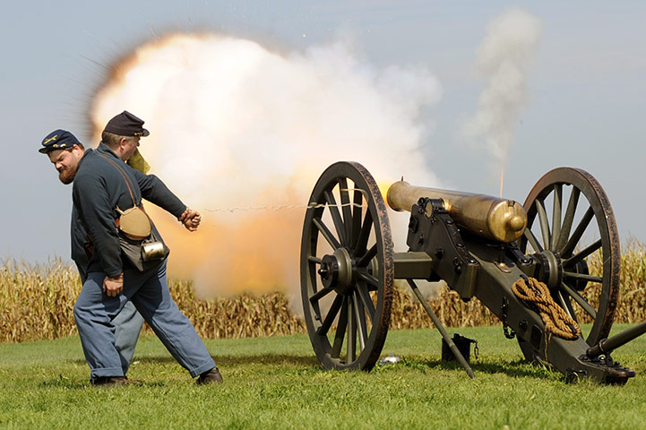 FTA: Michael Reynolds: Cannon firing at Antietam National Battlefield in Sharpsburg