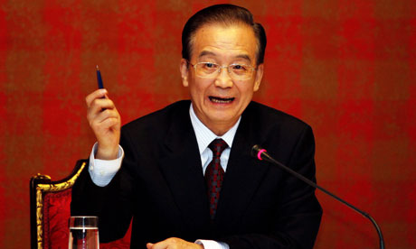 Wen Jiabao at a press conference in Qatar