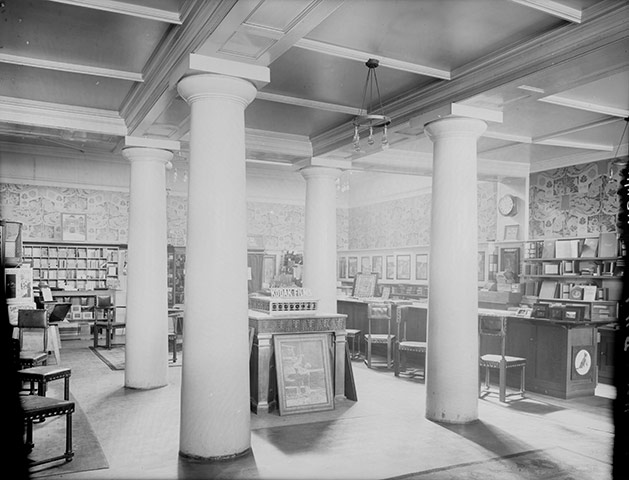 Kodak: 1900: The interior of a Kodak shop