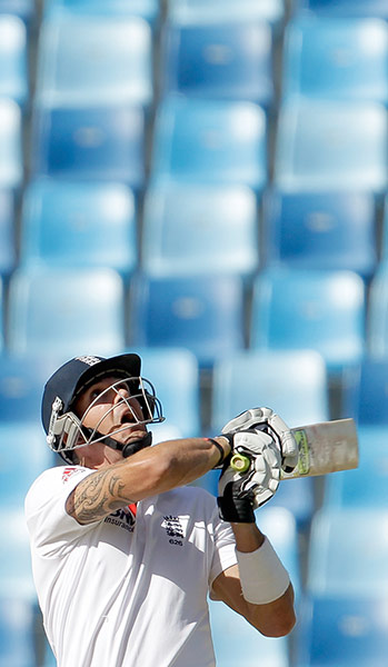 England Pakistan day 3: Kevin Pietersen reacts is caught out by Pakistan's Abdur Rehman