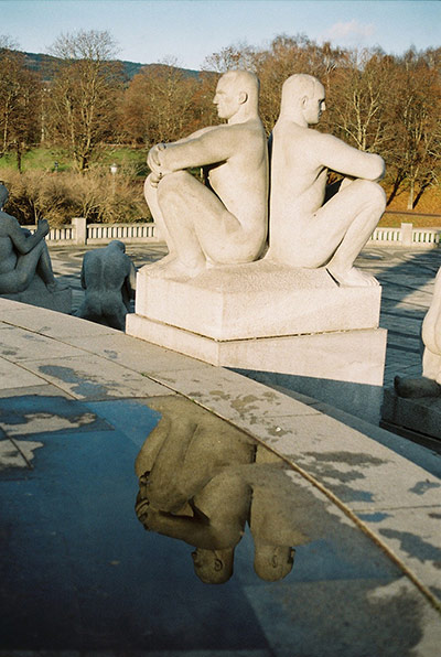 Guardian Camera Club: A review of Lizzie Hennessy Jones' portfolio