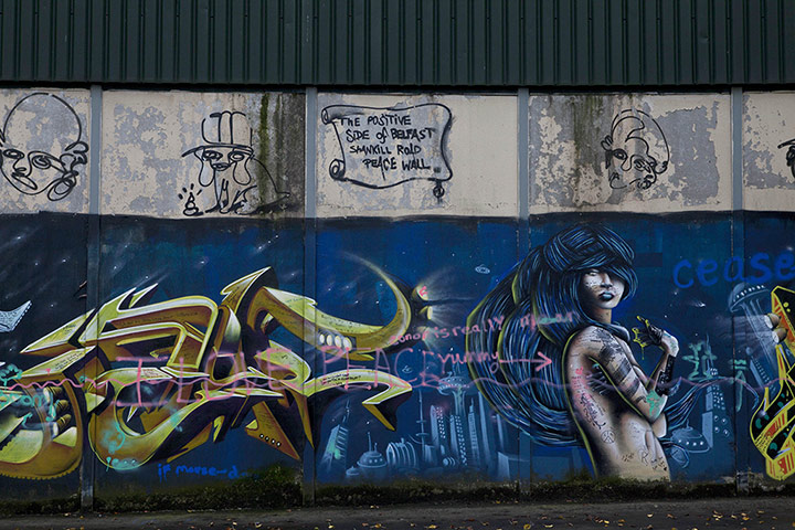 Peace Wall: The biggest Peace Wall in Belfast is the wall that runs along Cupar Way