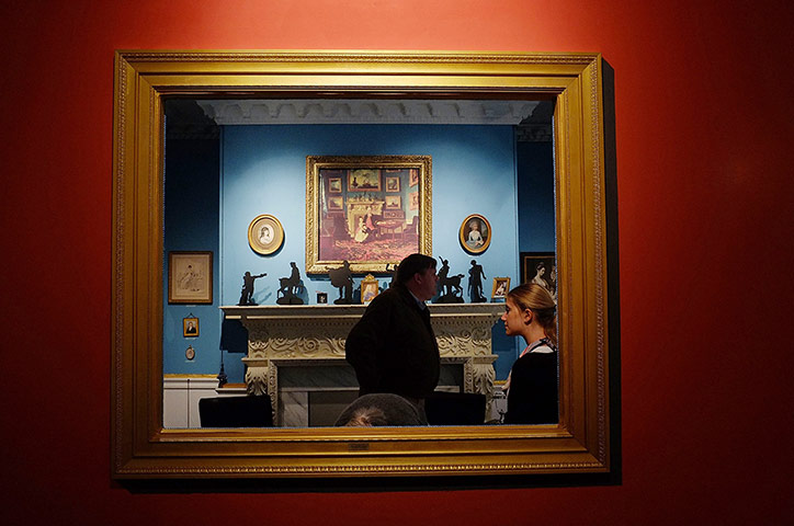 24 Hours: Park Avenue Amory Hosts Annual Winter Antiques Show