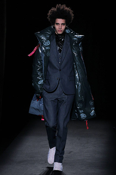 Paris Fashion: Maison Martin Margiela: Runway - Paris Fashion Week Menswear A/W 2013