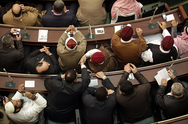 Eyptian Parliament: Egypt Holds 1st Parliament Session Since Overthrow of Mubarak