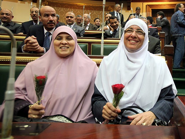 Eyptian Parliament: New Egyptian parliament holds first session