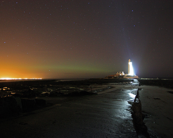 Whitley Aurora by Tom Lowe