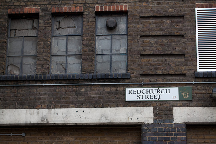 Redchurch Street: A street sign on the High Street