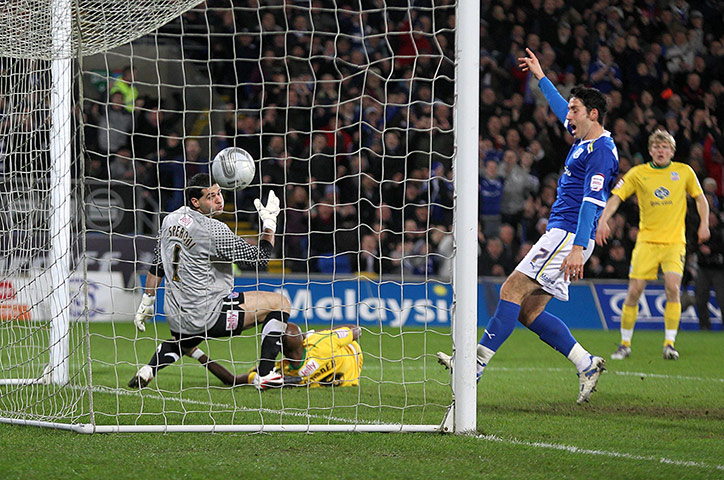 football: Cardiff City v Crystal Palace - Cardiff City Stadium