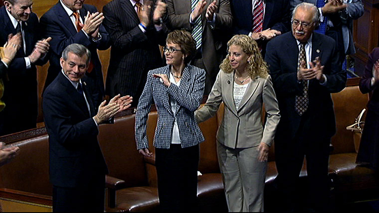 Gabrielle Giffords: Gabrielle Giffords resigns from Congress