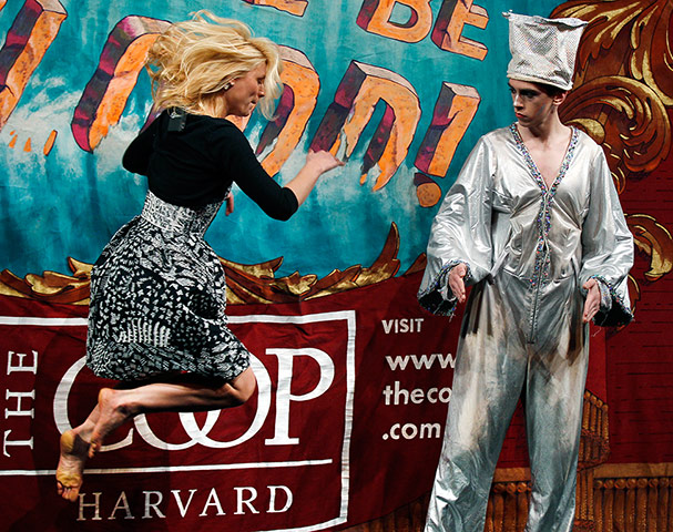 Hasty Pudding Club: Claire Danes Hasty Pudding Club