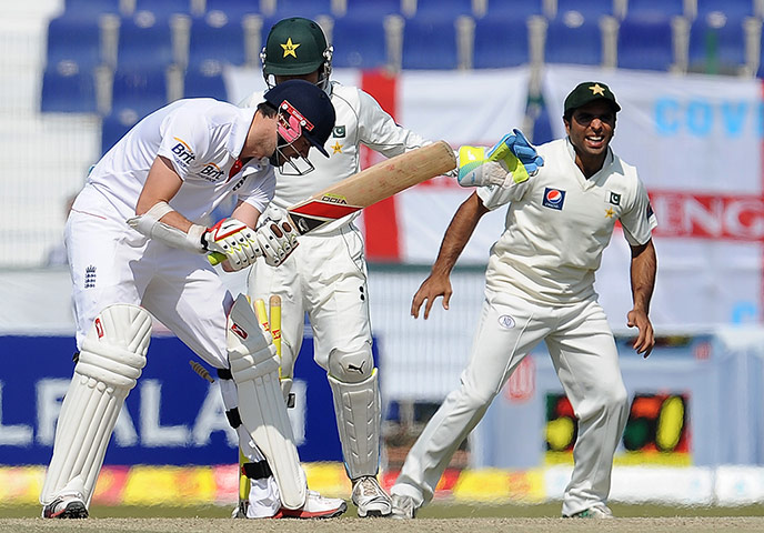 Second test day 3: England's James Anderson gets dismissed by Pakistan's Mohammad Hafeez