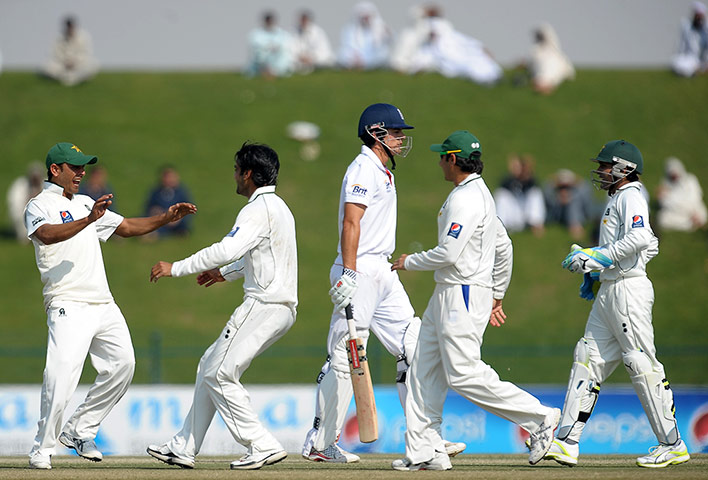 England v Pakistan: Pakistan's Mohammad Hafeez celebrates with after dismissing Alastair Cook