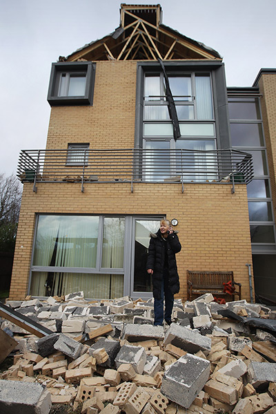 stormy weather in uk: Rutherglen