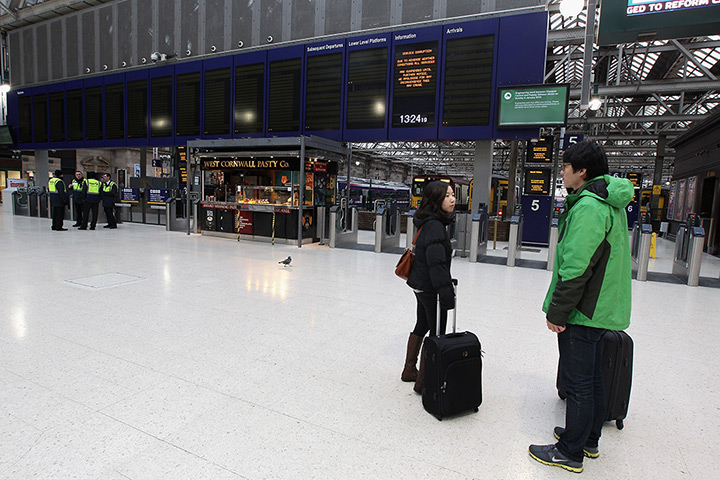 windy weather in uk: Glasgow Central railway station
