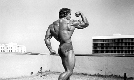 ARNOLD SCHWARZENEGGER IN 'PUMPING IRON' -1977