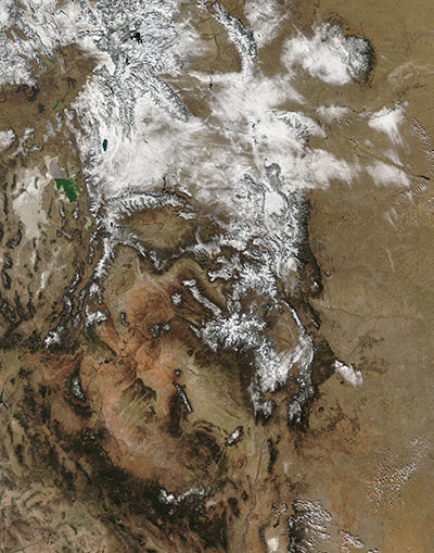Satellite Eye on Earth: autumn snow blanketed the Rocky Mountains