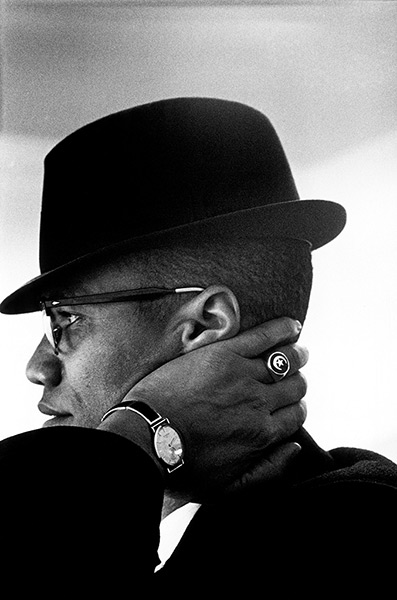 Eve Arnold dies: 1961 Malcolm X, Chicago 