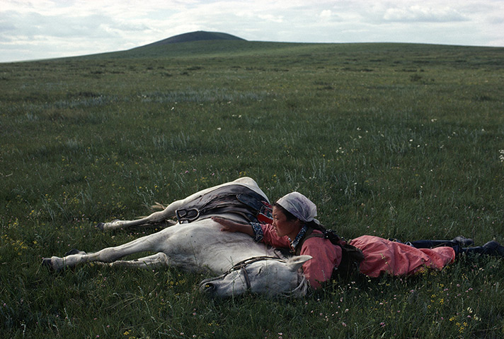 Eve Arnold dies: 1979 Horse training for the militia, Inner Mongolia, China