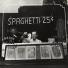 New York photography: Spaghetti 25 Cents, New York, 1945 by Ida Wyman