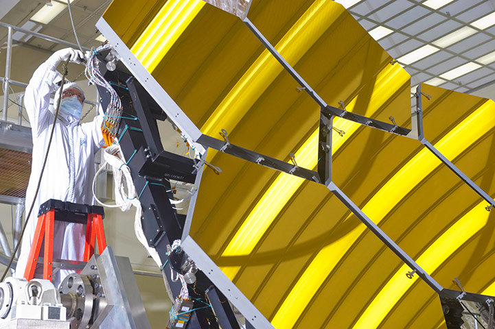 Month in Space: Cryogenic Testing Completed for NASA's Webb Telescope Mirrors