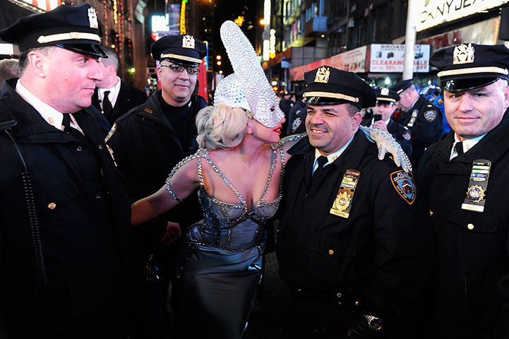 Week in music: Dick Clark's New Year's Rockin' Eve With Ryan Seacrest 2012