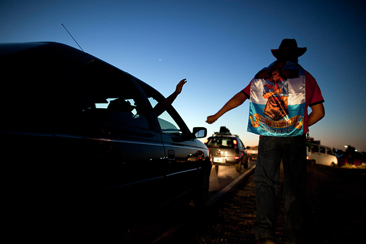 24 hours in pictures: Gauchito Gil pilgrims in Argentina