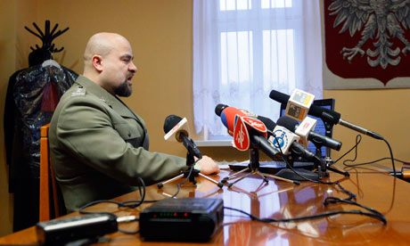 http://static.guim.co.uk/sys-images/Guardian/Pix/pictures/2012/1/9/1326131327000/Mikolaj-Przybyl-007.jpg