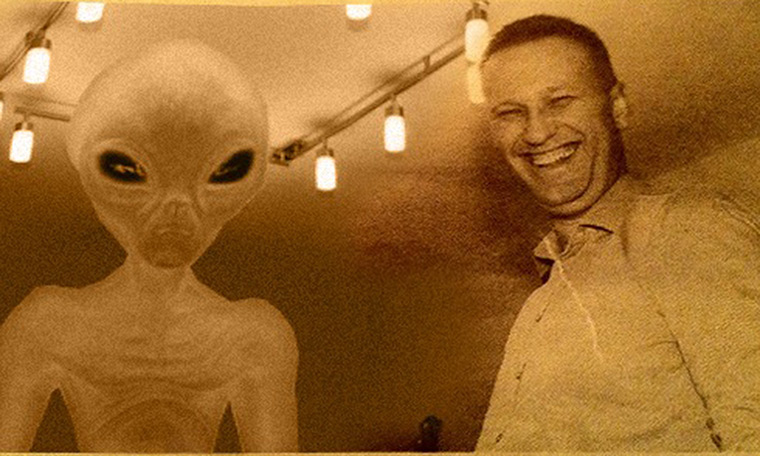 Aleksei Navalny: Aleksei Navalny in a photomontage with an alien