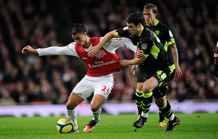 Arsenal v Leeds: Arsenal's Chamakh takes on Leeds' centre-half Darren O'Dea